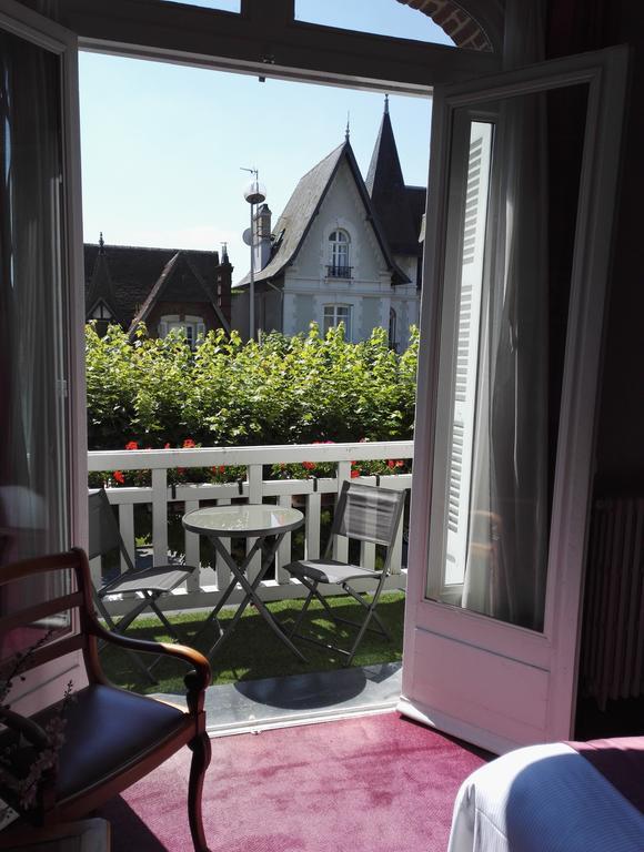 Hotel Marie Anne Deauville Zewnętrze zdjęcie